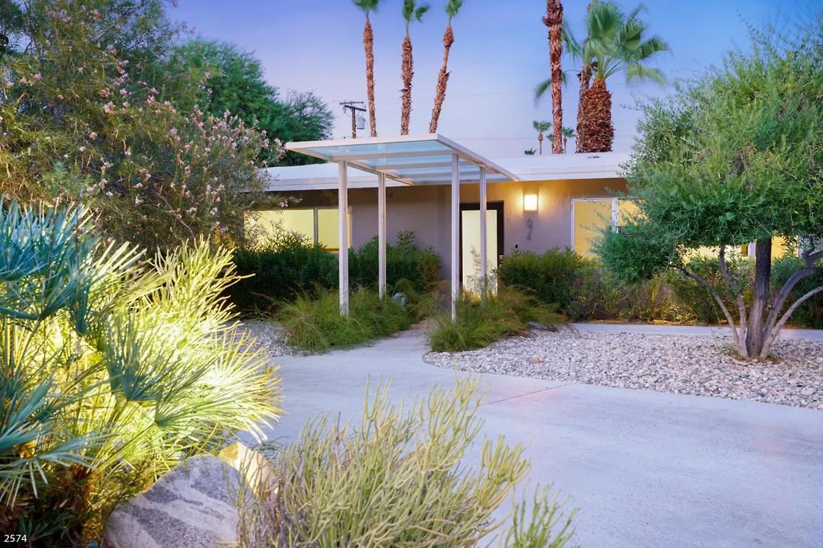 Sunny Lands Vacation Home Palm Springs 0*,  USA